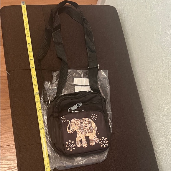 #1088+ Elephant Print Brown Crossbody Bag - Picture 5 of 6